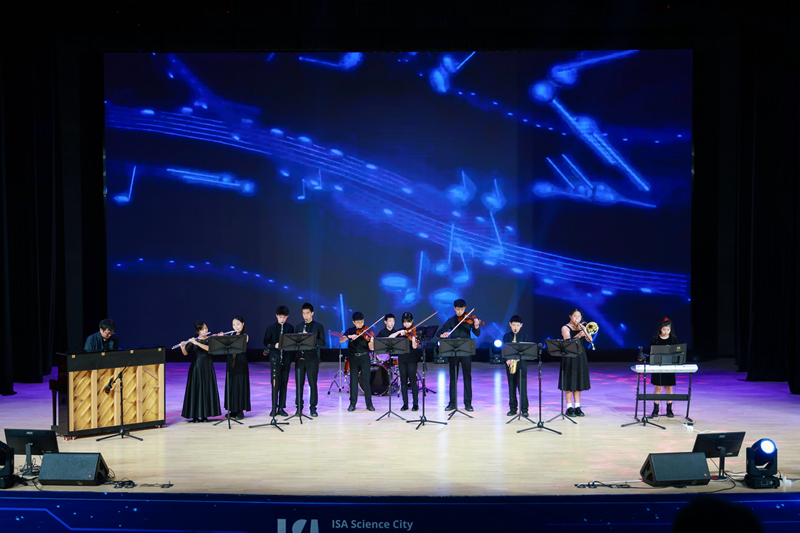 开幕式-广州科学城爱莎外籍人员子女学校开场节目 Mission Impossilbe&Viva la Vida.jpg