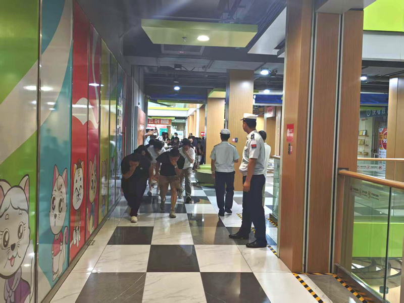 3.应急疏散演练.jpg